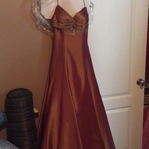 Prom/cocktail gown